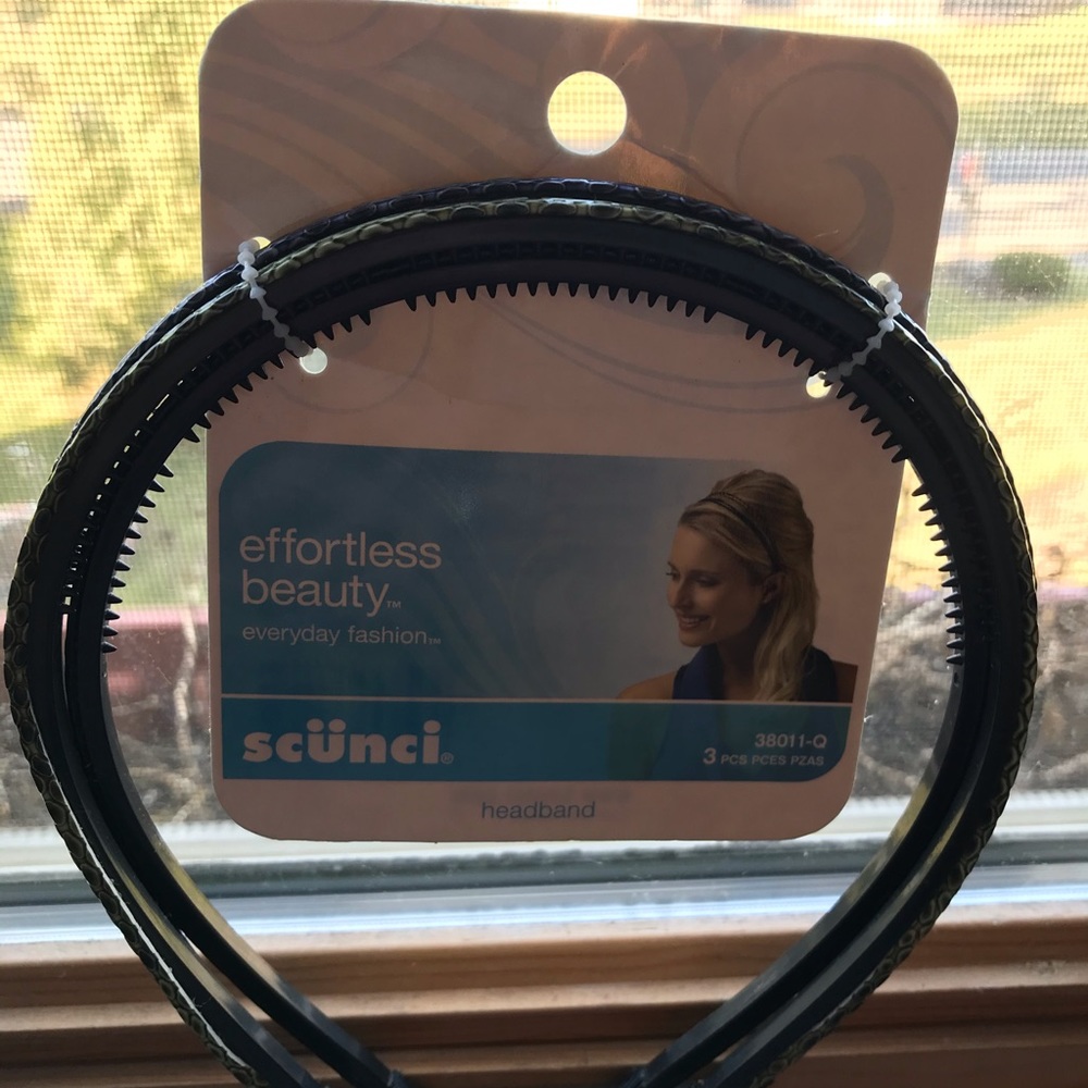 NWT pack of three headband